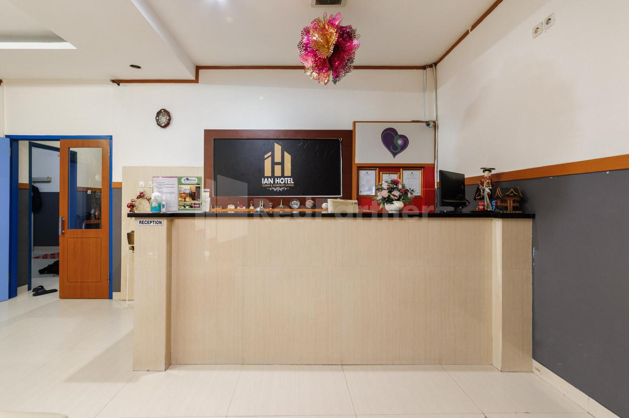 Ian Hotel Jaksa Mitra Reddoorz Jakarta Eksteriør bilde